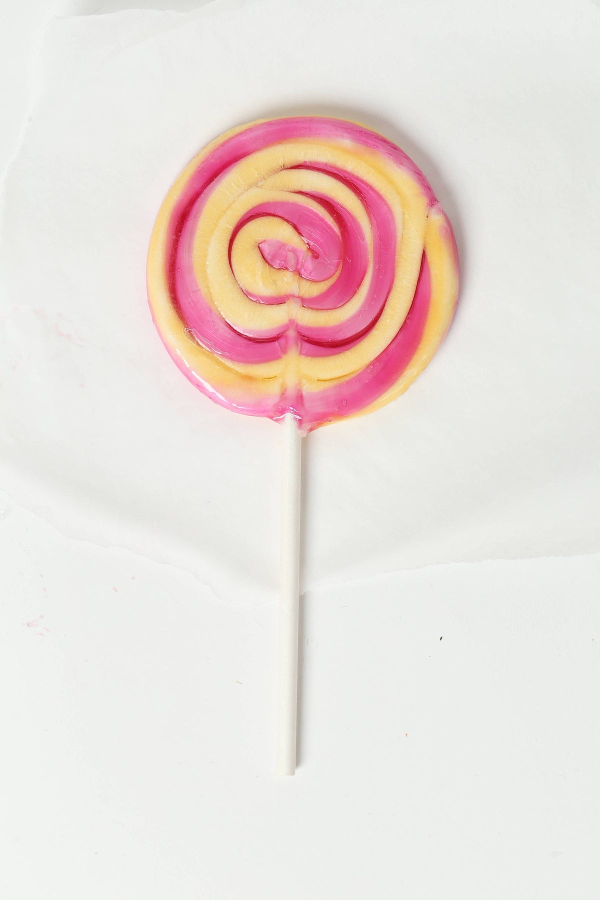 Natural Blackberry and Apple twirl pop 85g