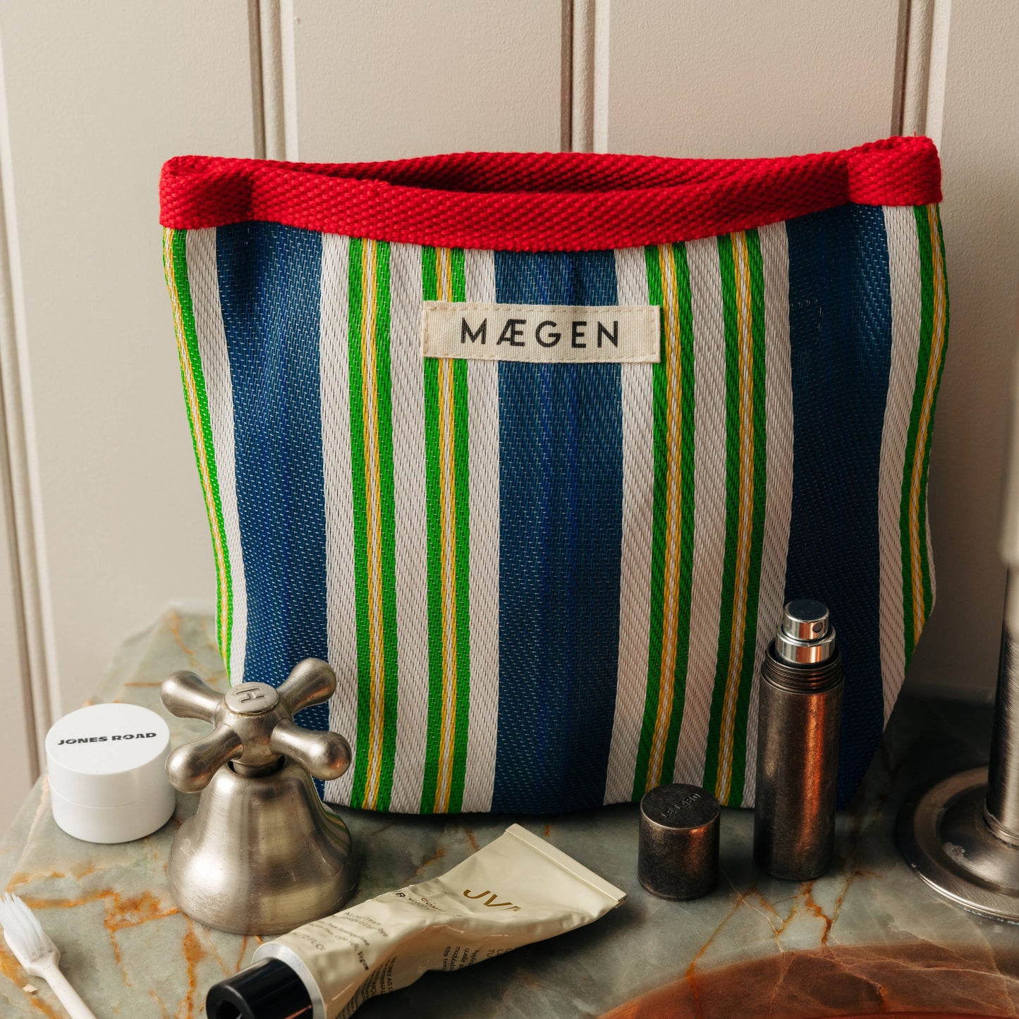 Pouch | Red/ Blue/ Green