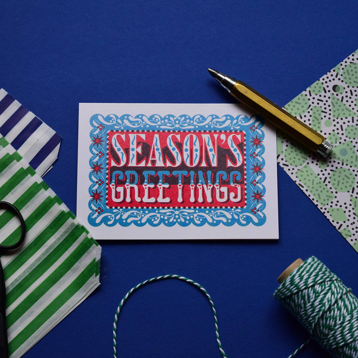 'Season's Greetings' Pack Christmas Cards (10 Cards)