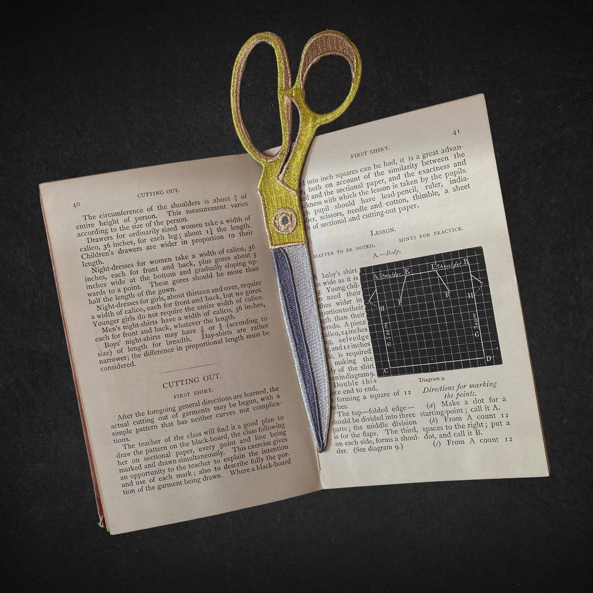 Dressmaker Scissors | Embroidered Fabric Bookmark
