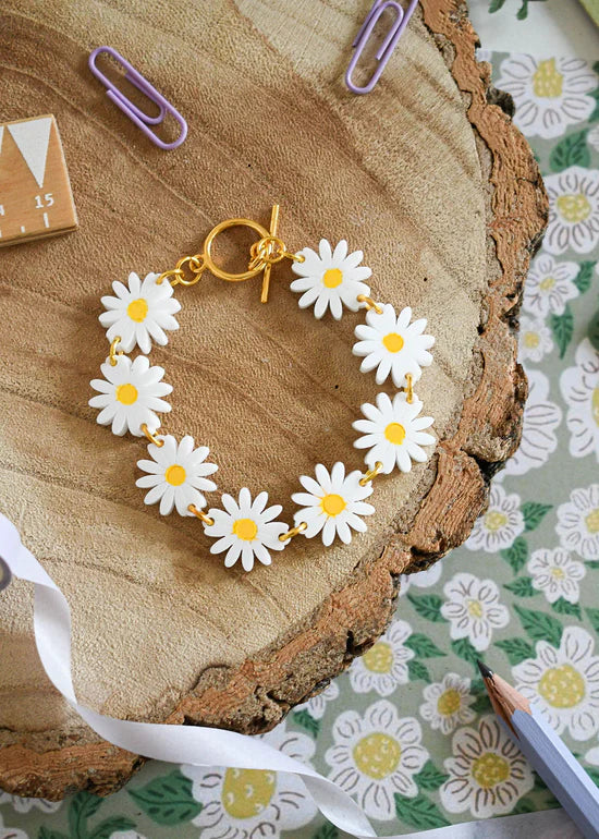 Daisy Chain Bracelet Working Clasp