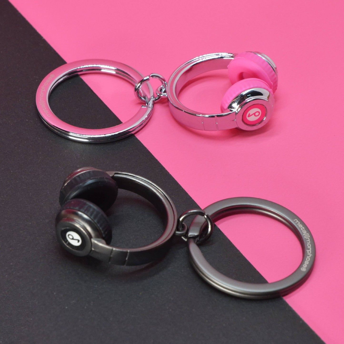 Metalmorphose Pink Headphones Keyring